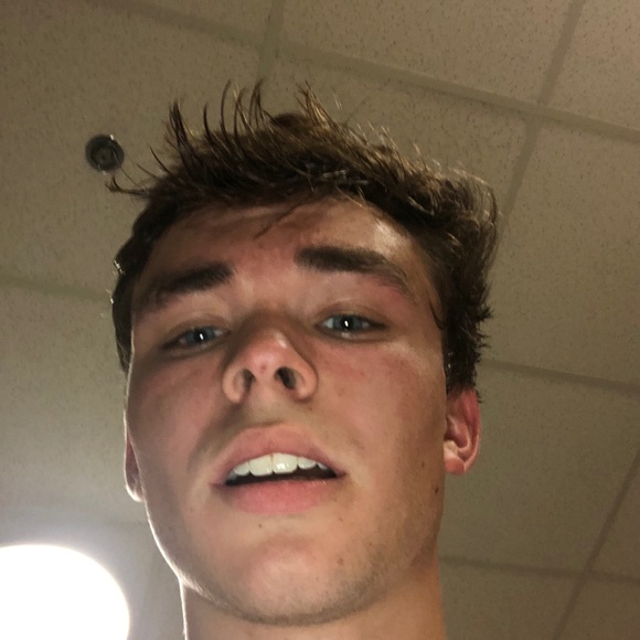 Meet your Posher, Tyler - Picture 1 of 1